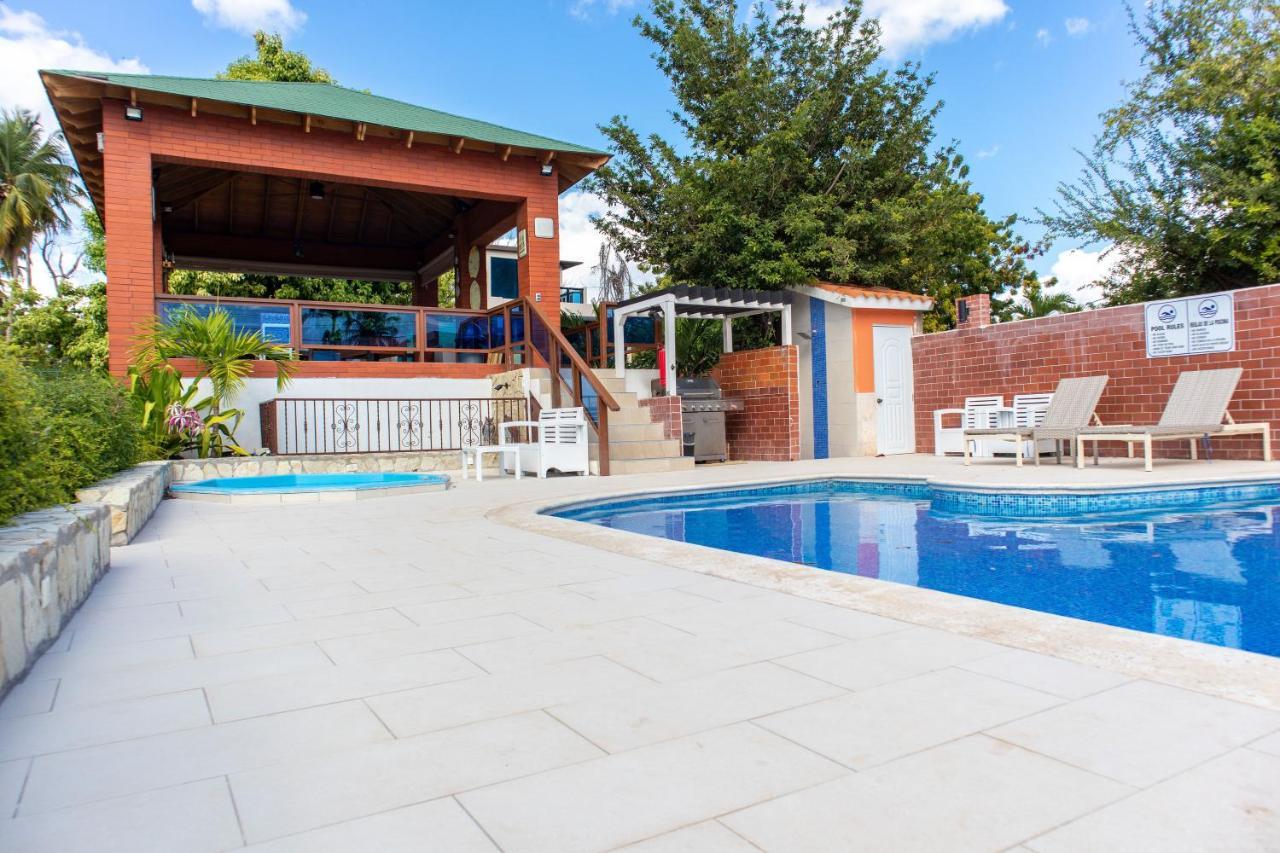 Residencial Sfa Pedernales别墅 外观 照片